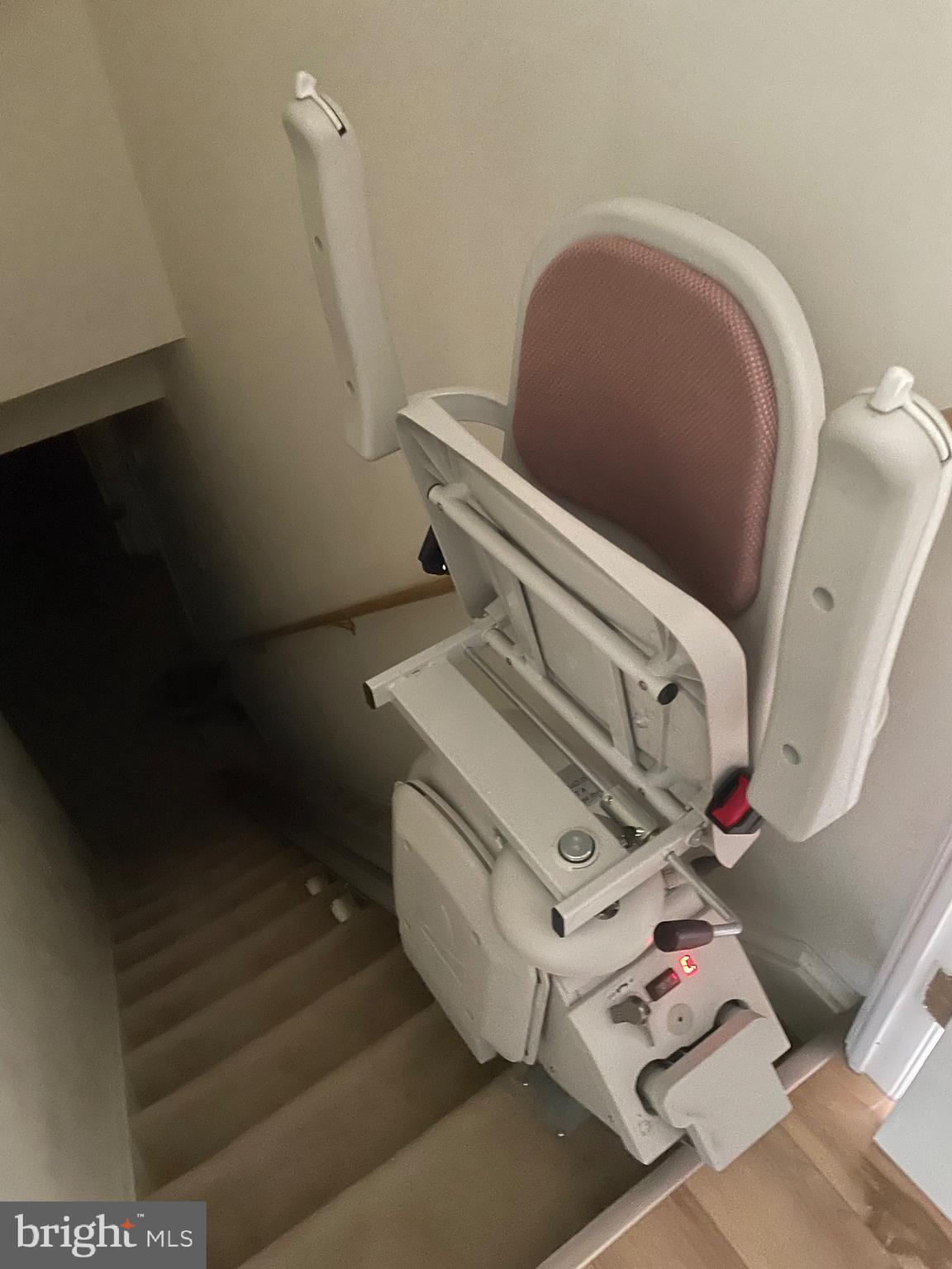 4285 Glory Road Bealeton, VA 22712 - Photo 45 of 76 a utility room with dryer and washer