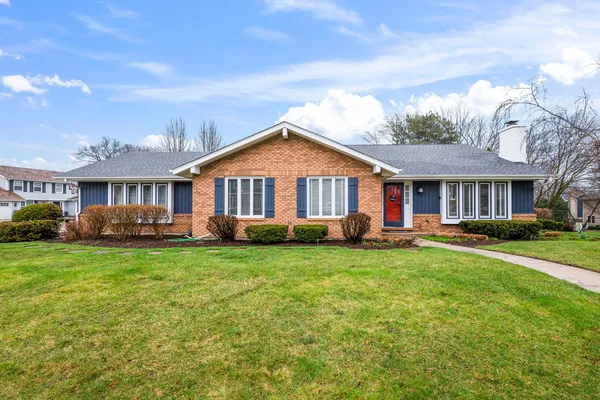 $649,900 | 1120 Furlong Drive, Libertyville, IL 60048