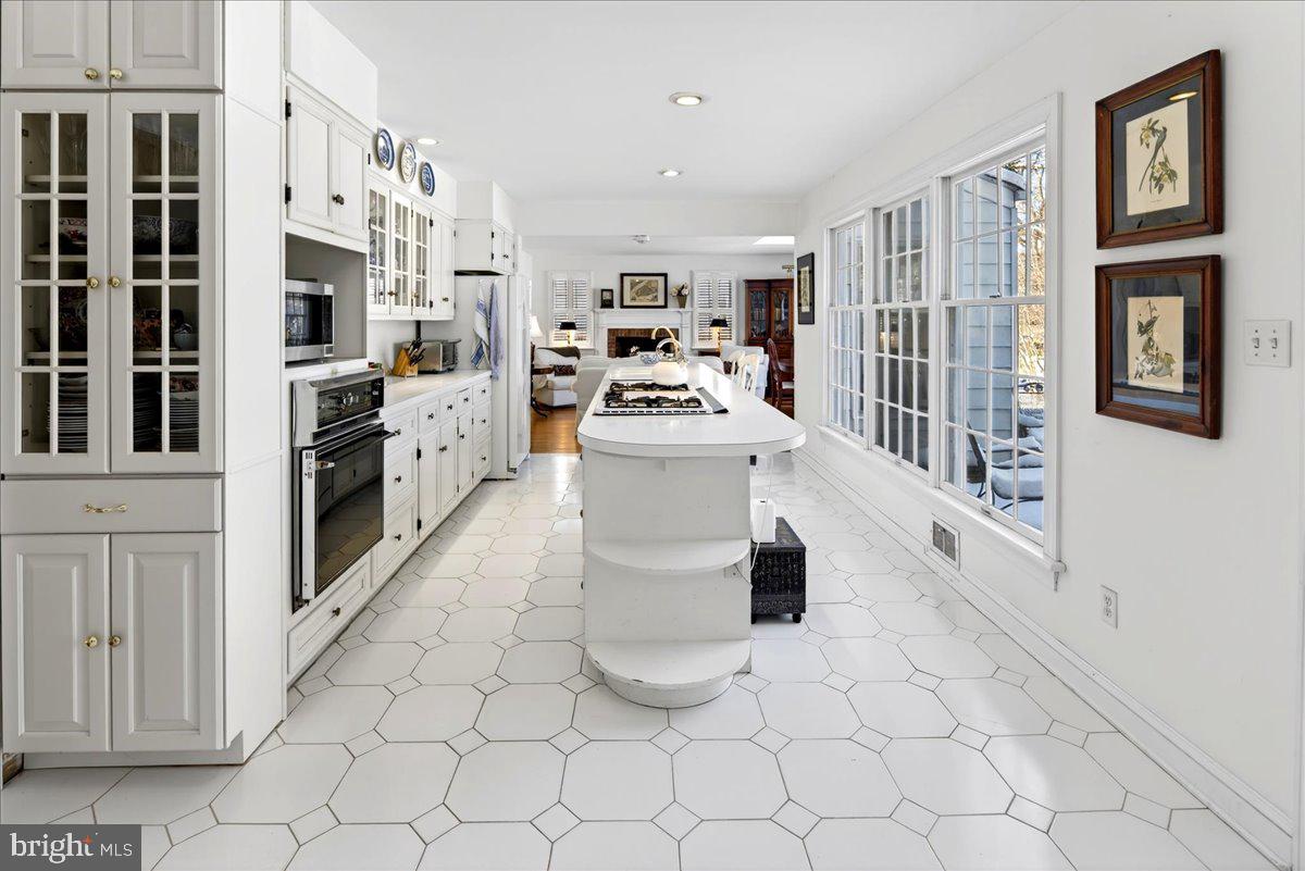 300 Western Way Princeton, NJ 08540 - Photo 13 of 42 Kitchen looking into family room