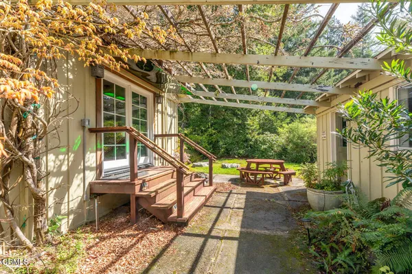 $600,000 | 41600 Comptche Ukiah Road, Mendocino, CA 95460