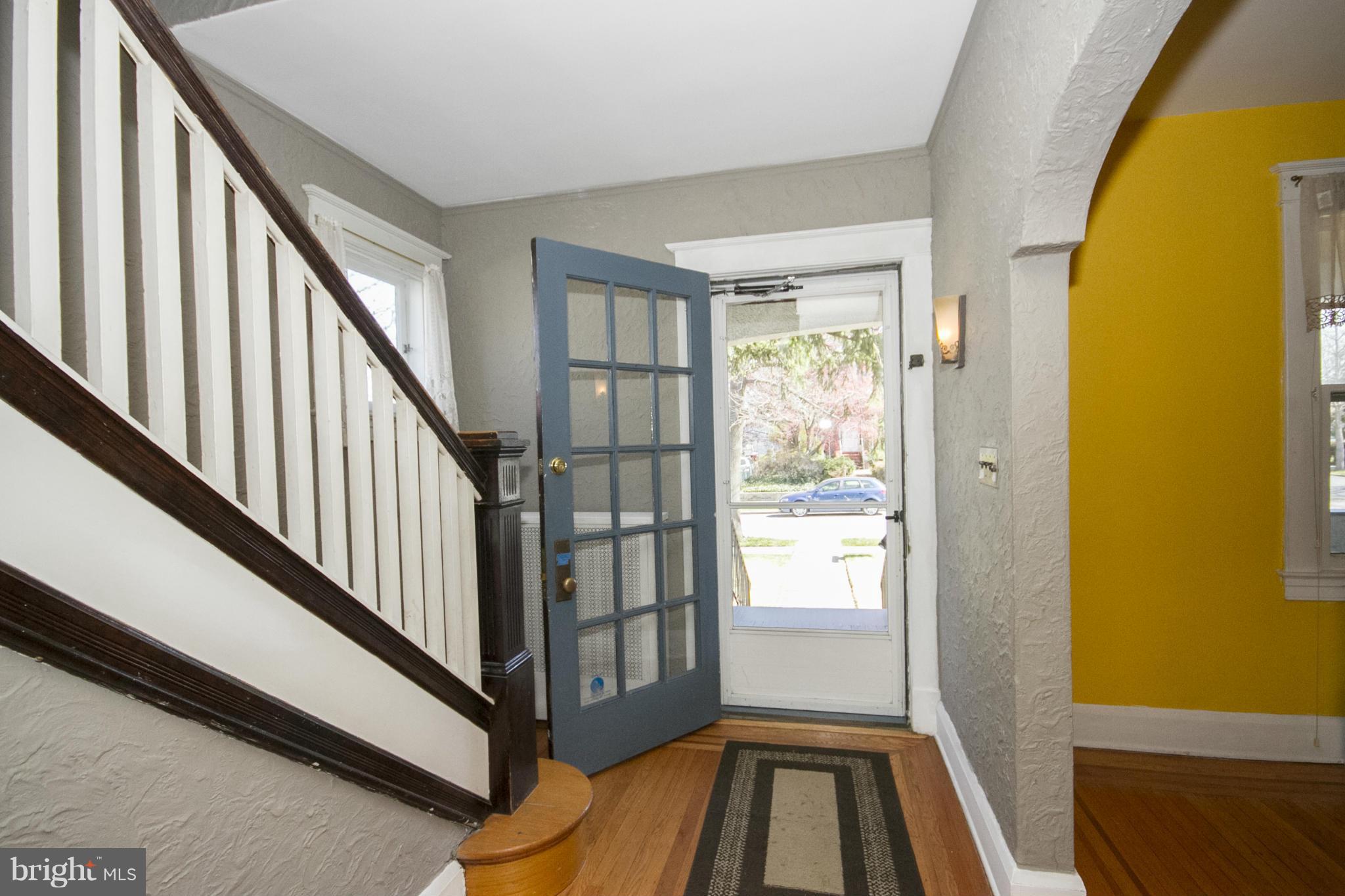 3317 Beverly Road Baltimore, MD 21214 - Photo 3 of 27 Entry Foyer