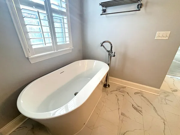 $5,995 | 1822 South James Gregarie Road, Mount Pleasant, SC 29466