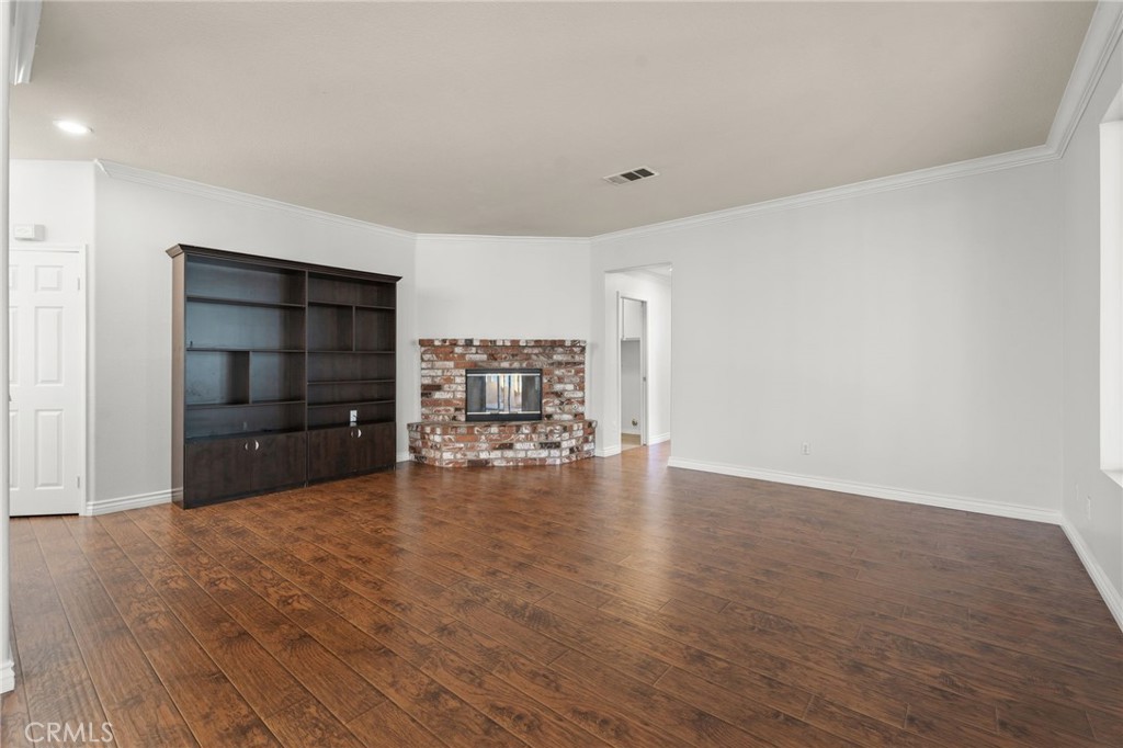 1276 Roberta Court Simi Valley, CA 93065 - Photo 16 of 57