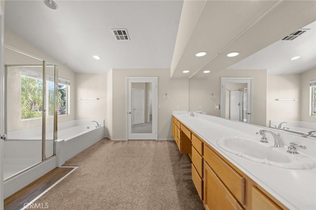 1276 Roberta Court Simi Valley, CA 93065 - Photo 29 of 57