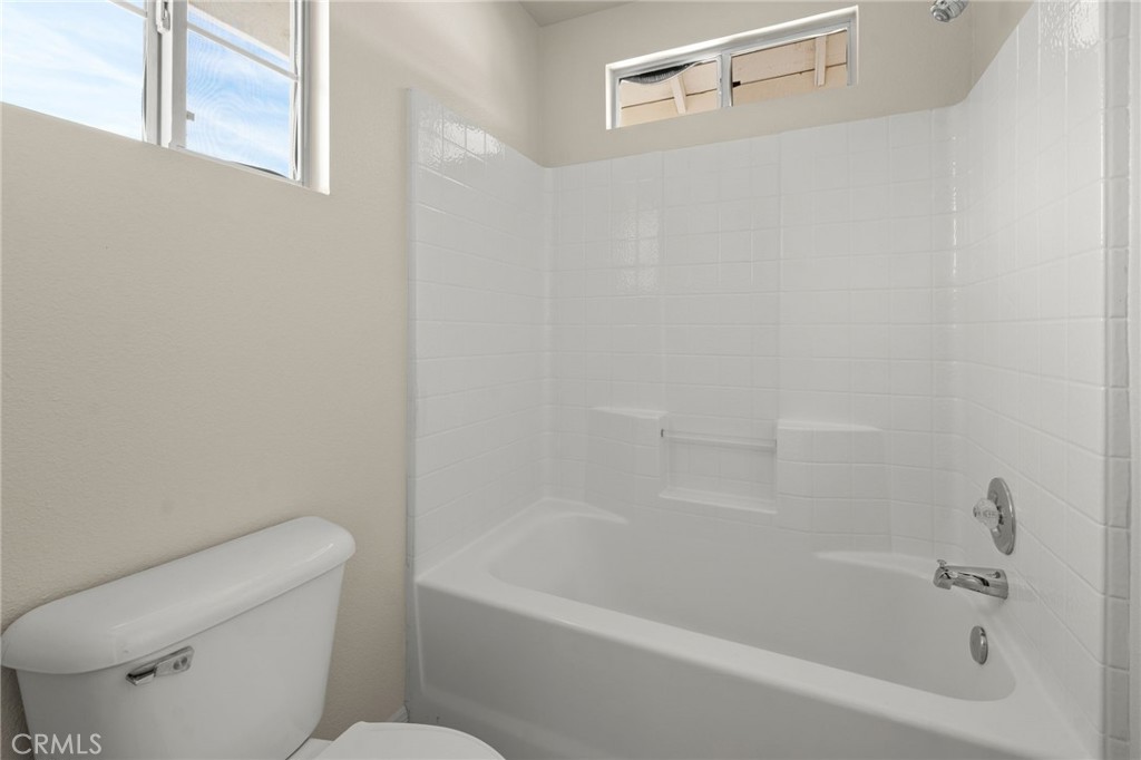 1276 Roberta Court Simi Valley, CA 93065 - Photo 40 of 57