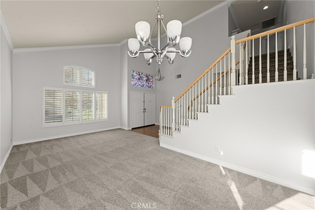 1276 Roberta Court Simi Valley, CA 93065 - Photo 8 of 57