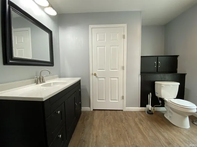 $2,440 | 612 South Henderson Street, Bloomington, IN 47401