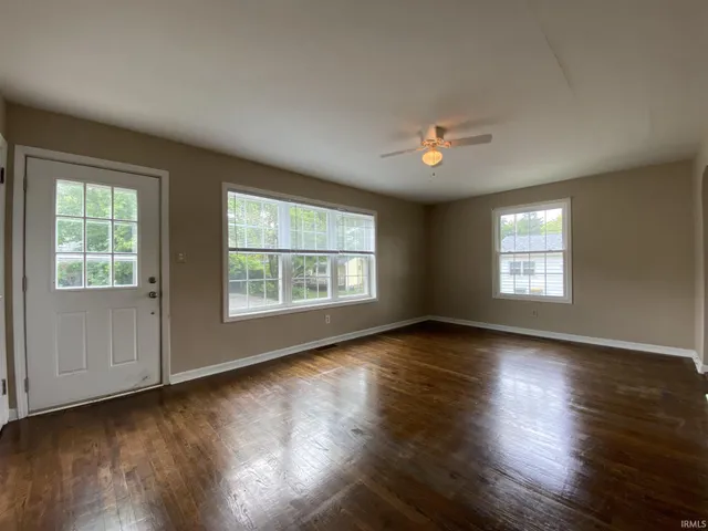 $2,440 | 612 South Henderson Street, Bloomington, IN 47401