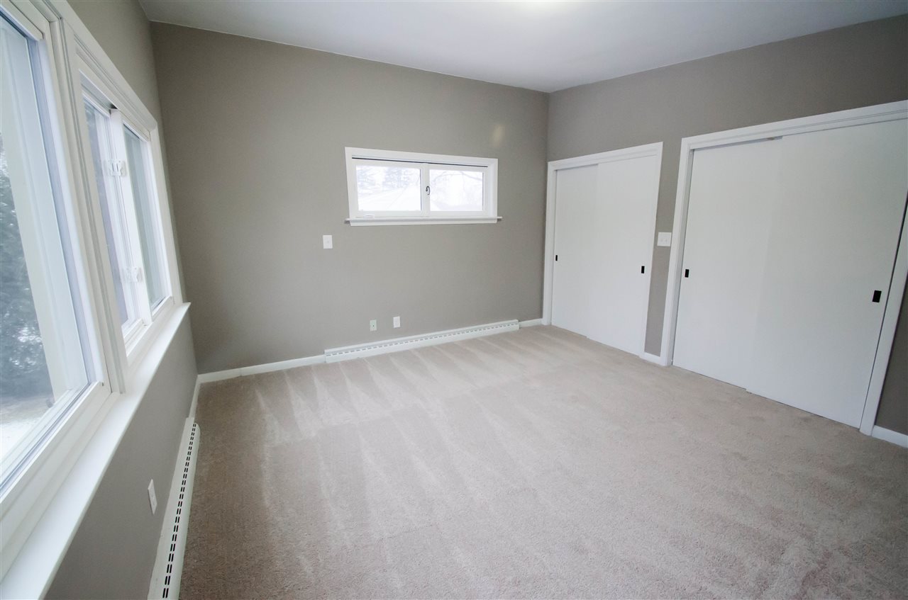 3209 North View Road Rockford, IL 61107 - Photo 14 of 25 a view of an empty room with a window