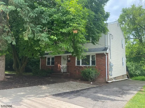 $2,700 | 536 Broughton Avenue, Bloomfield, NJ 07003