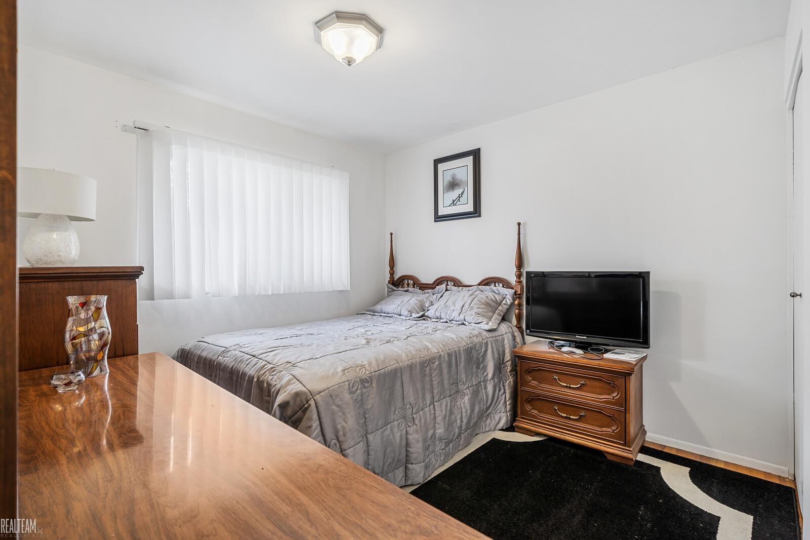 40518 Pickett Ridge Road Sterling Heights, MI 48313 - Photo 12 of 26 50150579-1ba06a0e-22ae-4ca1-ab2e-a5592612421c.JPG