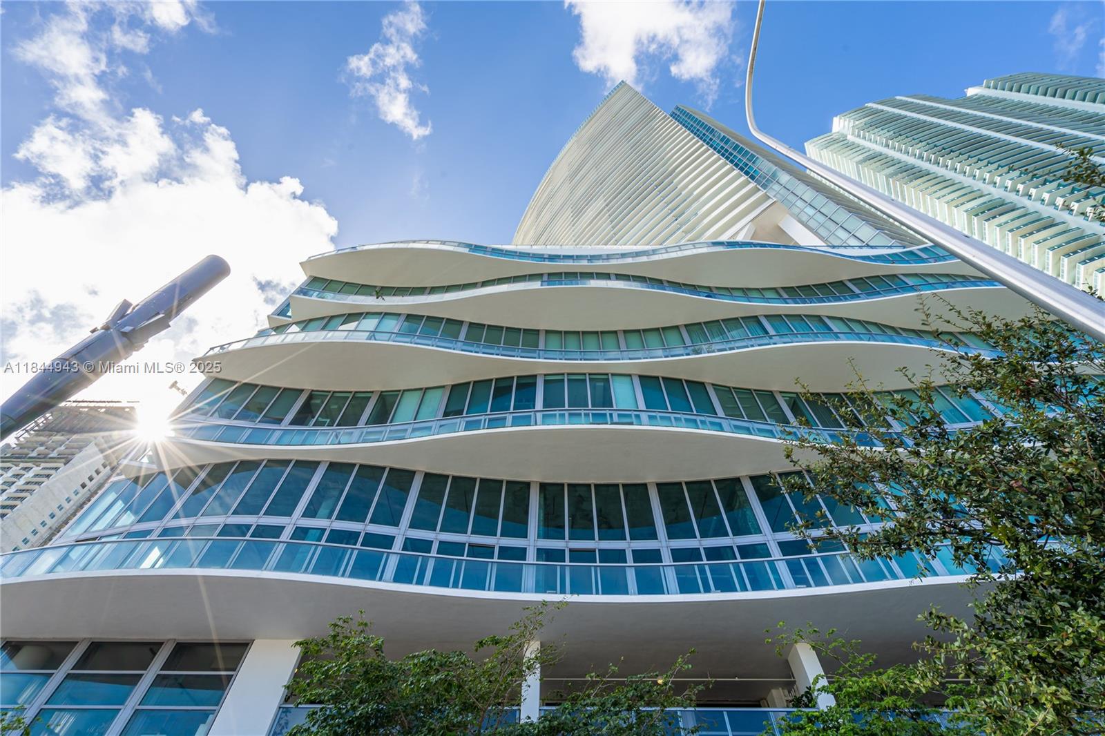 888 Biscayne Boulevard, Unit 812 Miami, FL 33132 - Photo 34 of 36 an aerial view of a house