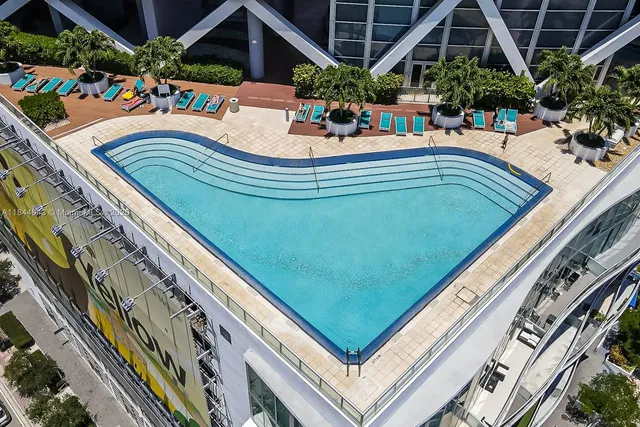 $745,000 | 888 Biscayne Boulevard, Unit 812, Miami, FL 33132