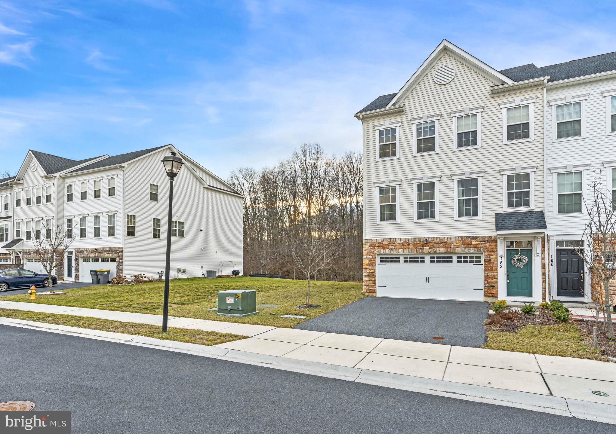 168 Jenny Drive Bear, DE 19701 - Photo 2 of 38