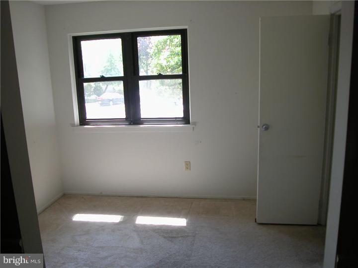103 Timber Creek Road Lindenwold, NJ 08021 - Photo 5 of 18