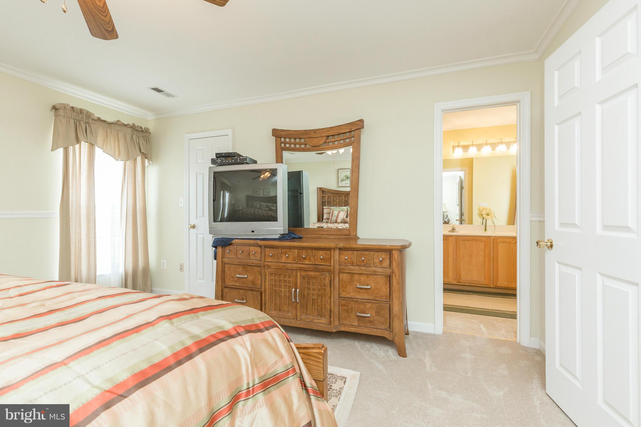 9009 Fox Park Road Clinton, MD 20735 - Photo 14 of 28 Bedroom