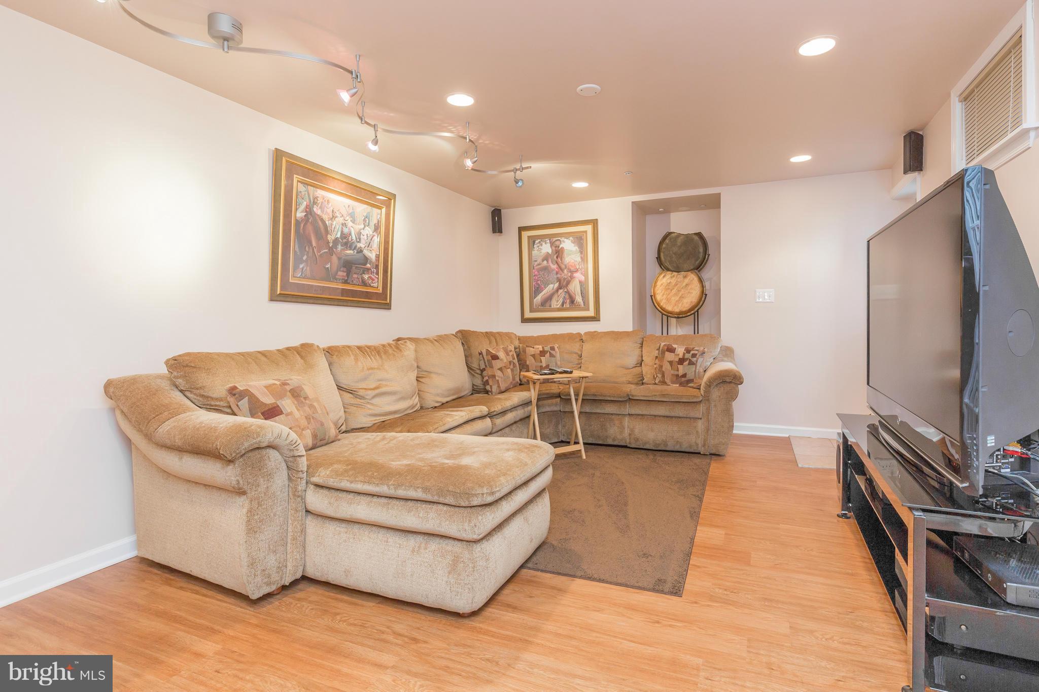 9009 Fox Park Road Clinton, MD 20735 - Photo 22 of 28 Interior (General)