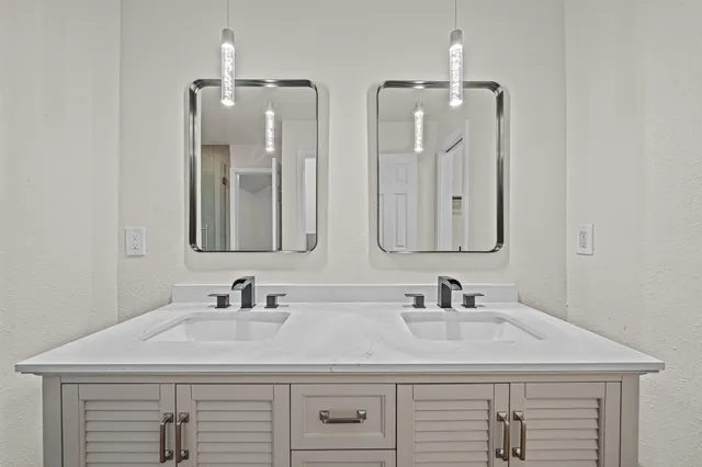 $1,750 | 16118 Market Garden Lane, Houston, TX 77084