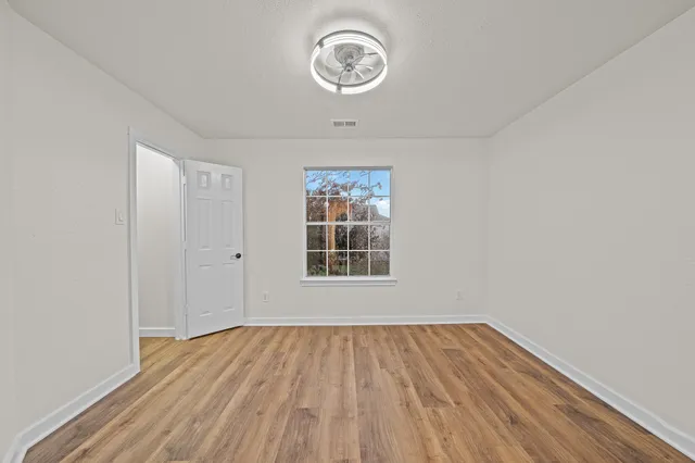 $1,750 | 16118 Market Garden Lane, Houston, TX 77084