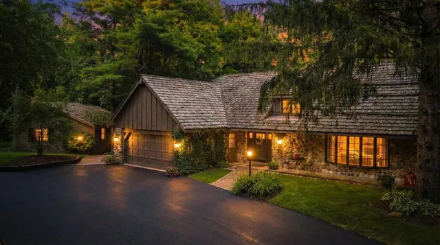 $1,749,900 | W3895 Timber Lake Road, Troy, WI 53120