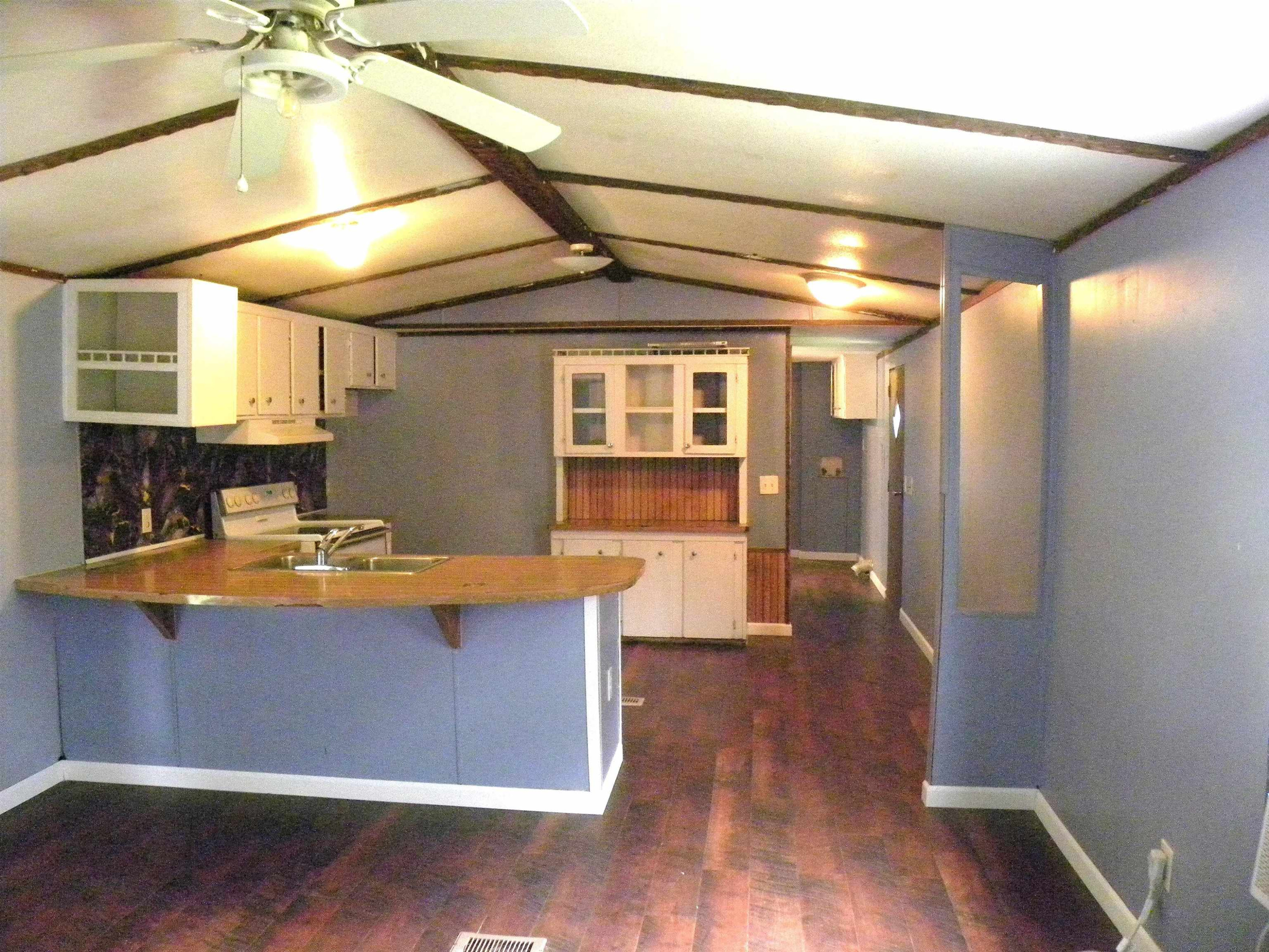2352 Riverside Drive Jackson, TN 38301 - Photo 3 of 17 Photo 3