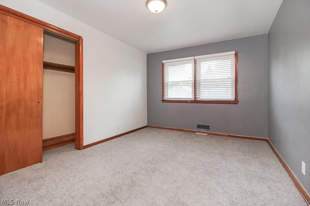 11002 Snow Road Parma, OH 44130 - Photo 15 of 24