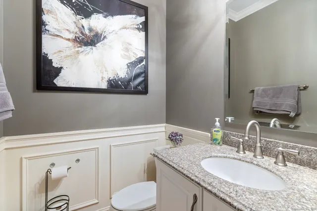 $749,000 | 4 Abbey Lane, Newtown, CT 06470