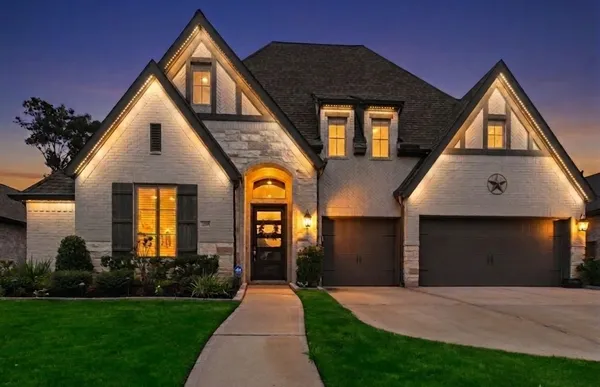 $734,950 | 22058 Breakwater Lane, Porter, TX 77365