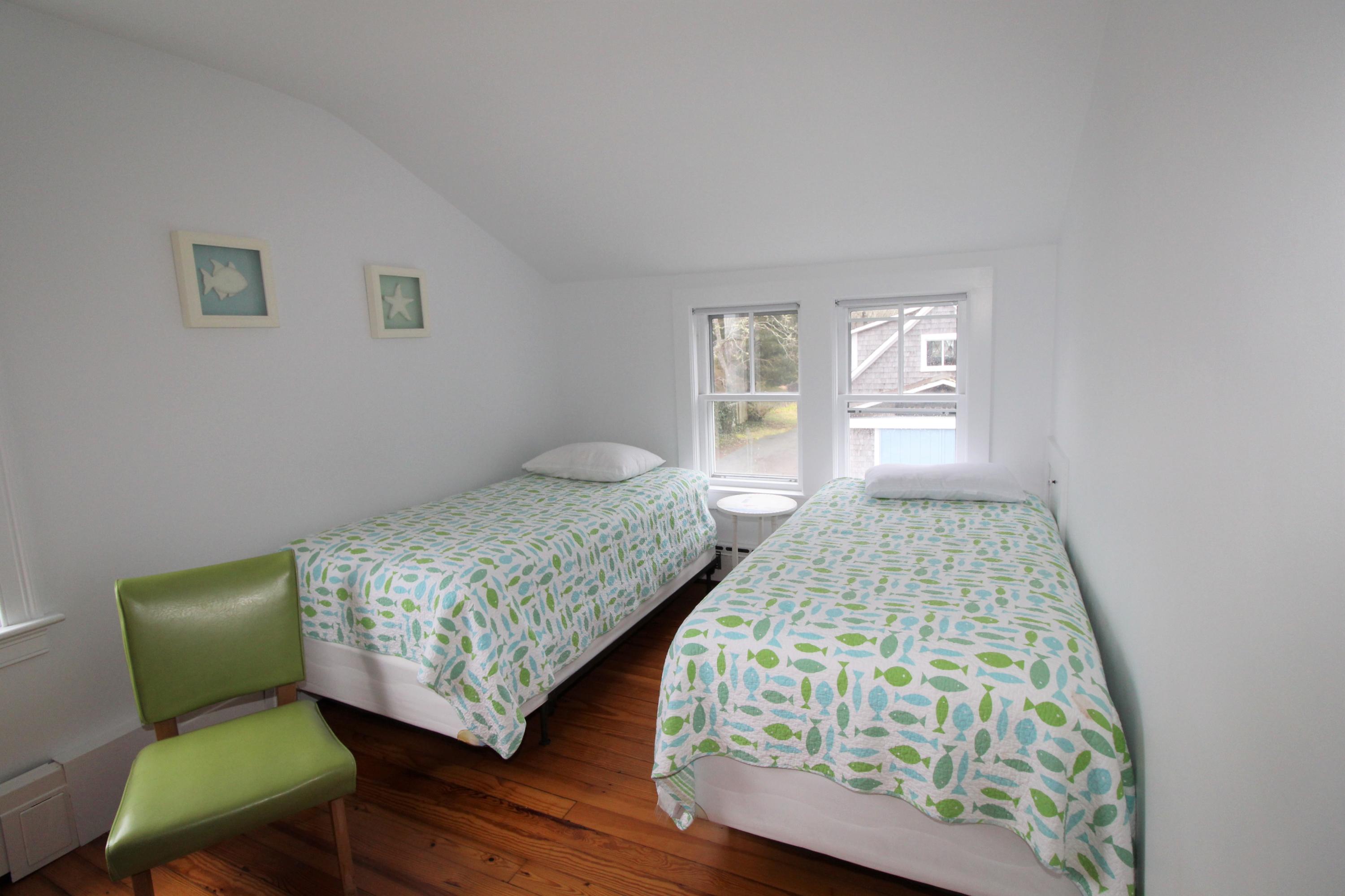 62 Snow Inn Road Harwich Port, MA 02646 - Photo 10 of 28 Guest bedroom