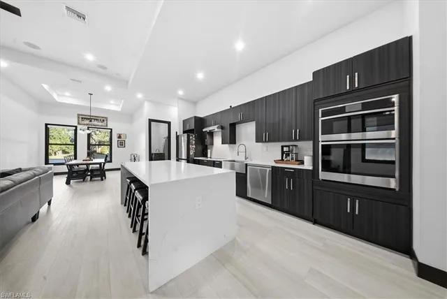 $945,000 | 28033 Oak Lane, Bonita Springs, FL 34135