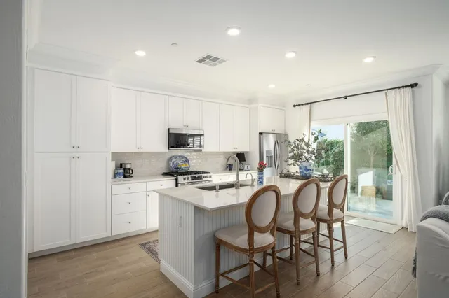 $594,999 | 968 Everglade Avenue, Clovis, CA 93619