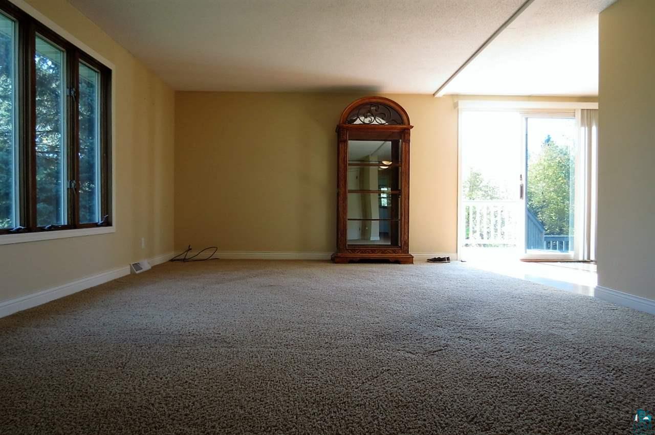 227 Jay Cooke Road Esko, MN 55733 - Photo 7 of 19 Great light