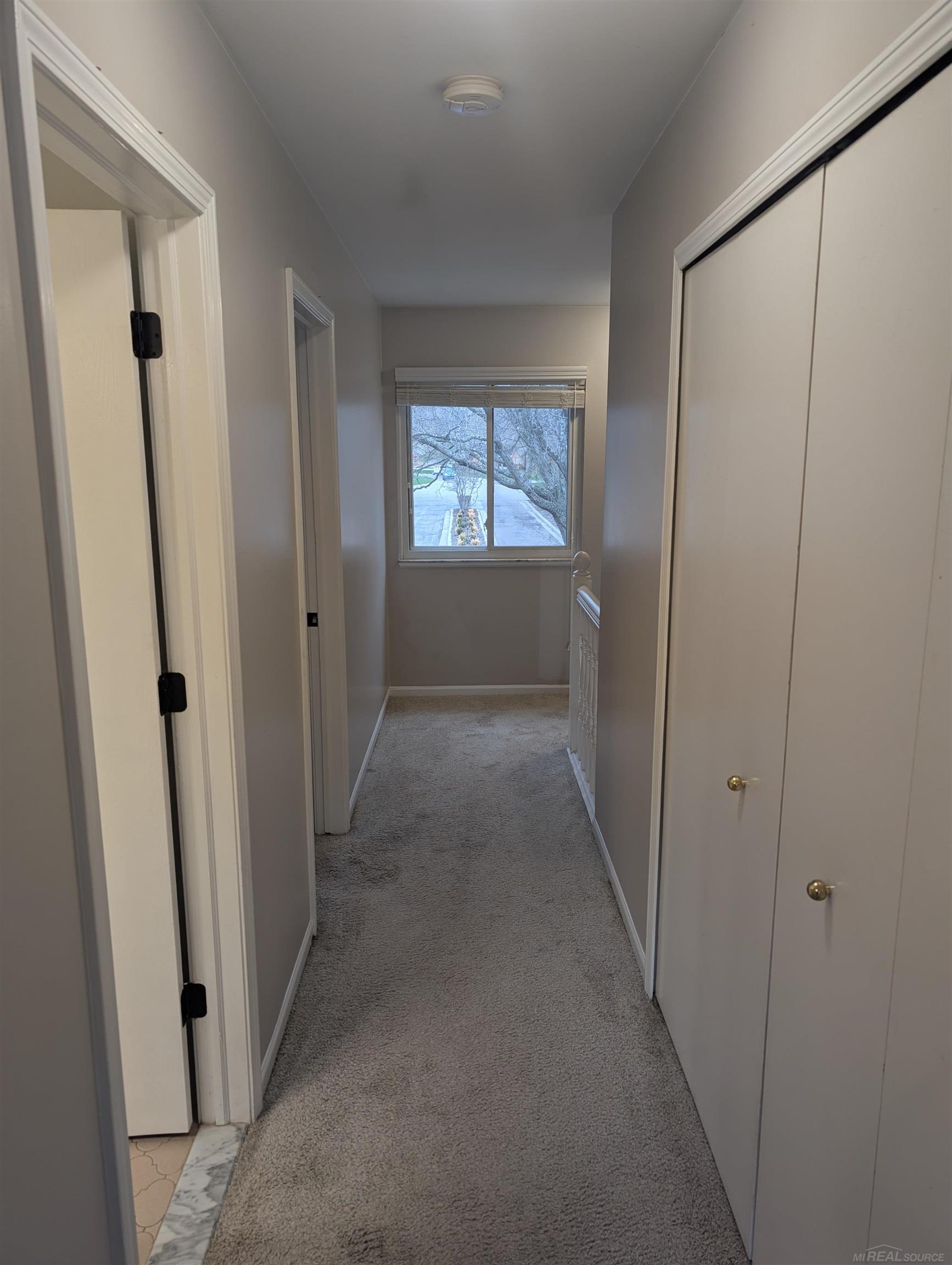 1571 Streamwood Court Rochester, MI 48307 - Photo 12 of 17 50171896-cfff8266-2c62-4fae-a445-7645db1299bf.JPG