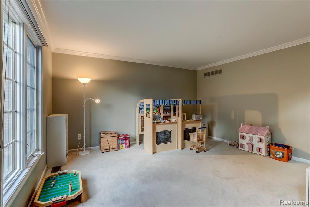 608 Appoline Court Rochester, MI 48307 - Photo 4 of 49