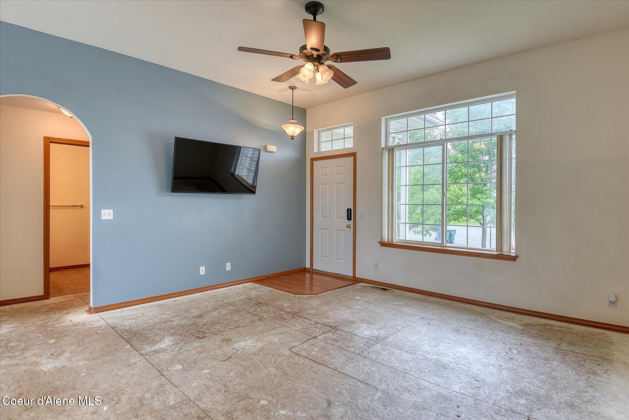 2513 West Timberlake Loop Coeur D'Alene, ID 83815 - Photo 2 of 31 05-129014730