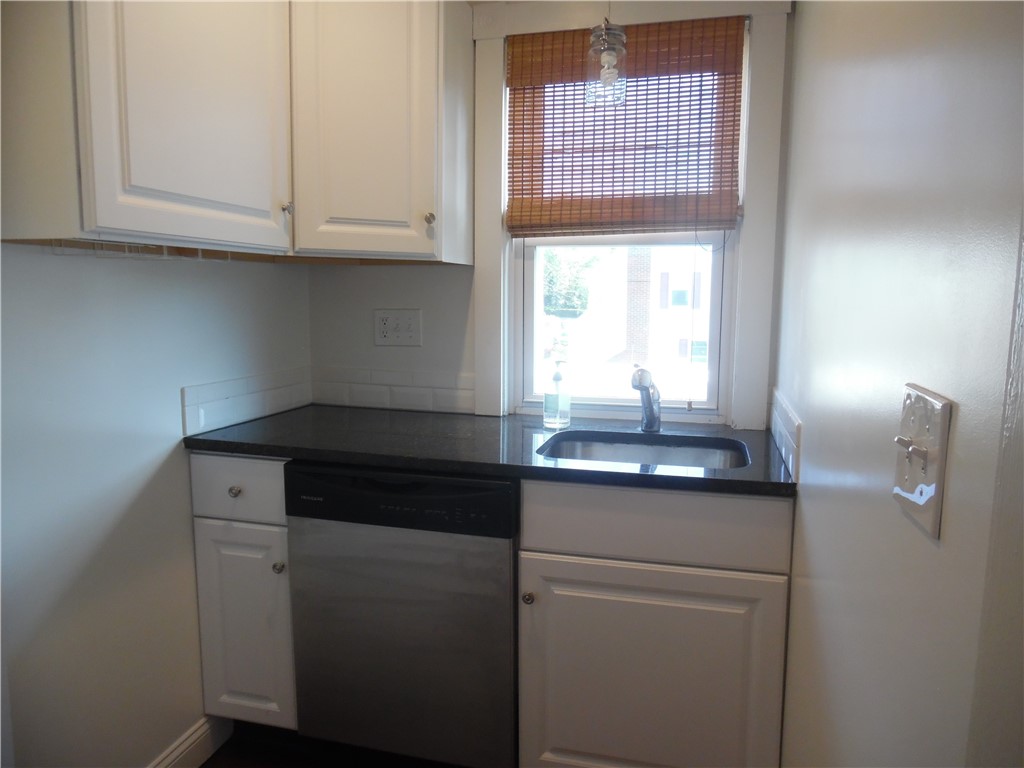 51 Union Street, Unit 2 Warren, RI 02885 - Photo 3 of 8