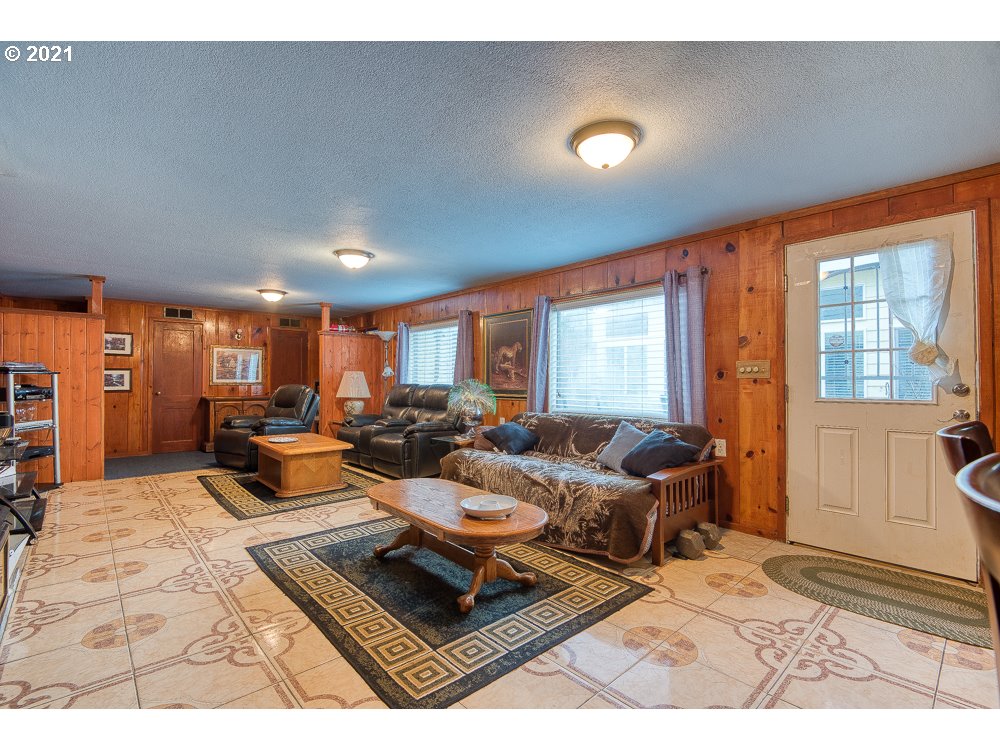 65935 North Bay Road North Bend, OR 97459 - Photo 18 of 32