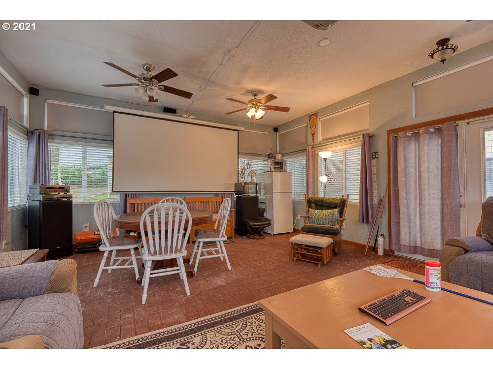 65935 North Bay Road North Bend, OR 97459 - Photo 26 of 32