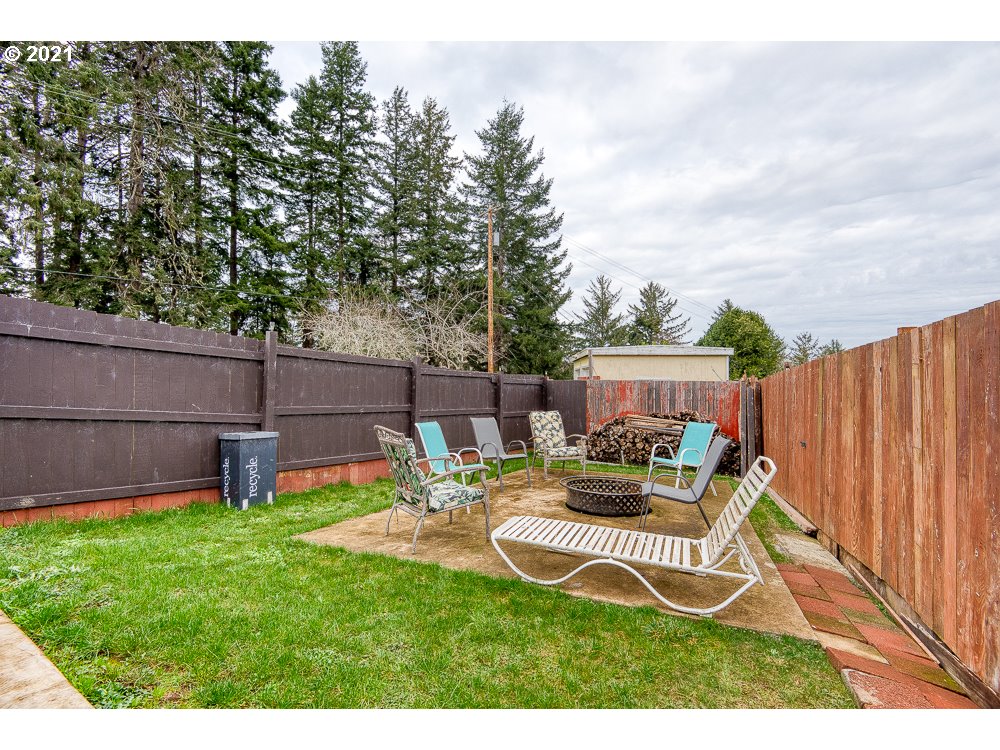65935 North Bay Road North Bend, OR 97459 - Photo 28 of 32