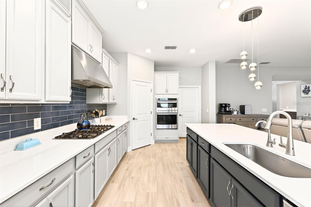 1188 Waterview Ridge Circle Apopka, FL 32703 - Photo 8 of 51