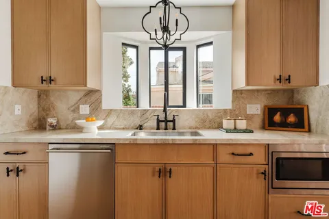 $1,449,000 | 3936 Olmsted Avenue, Los Angeles, CA 90008