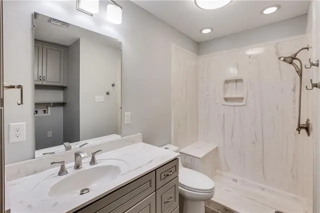 $2,250 | 242 Deval Street, Mandeville, LA 70471