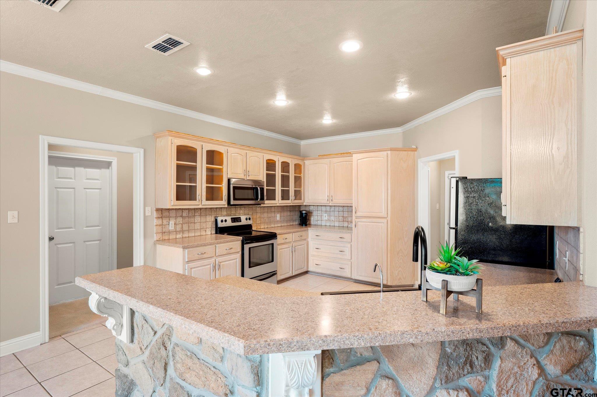 2200 Mckeller Rd Mount Mount Pleasant, TX 75455 - Photo 10 of 33