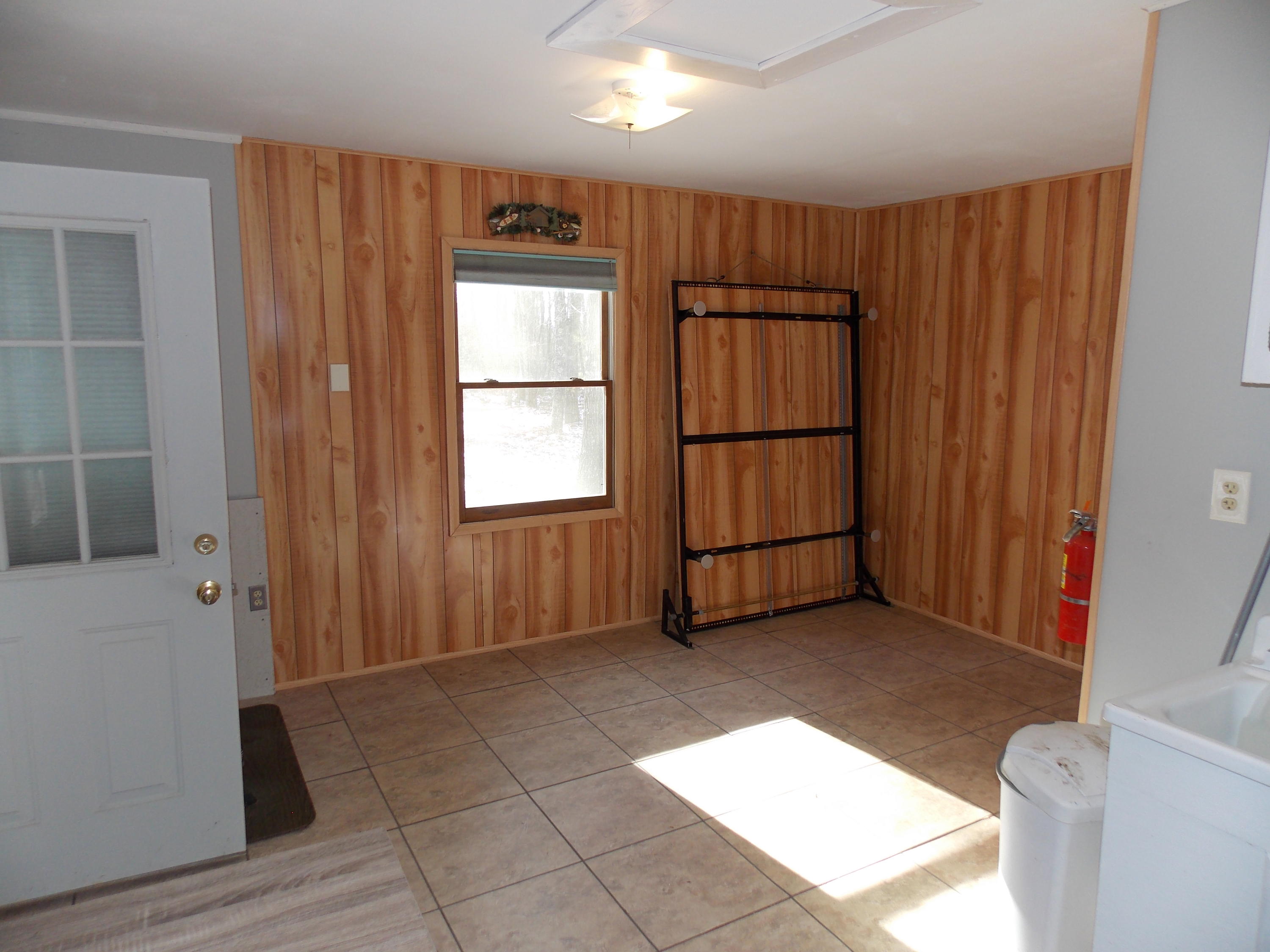 197 Windsor Road Northwest Willis, VA 24380 - Photo 11 of 47 DSCN9516