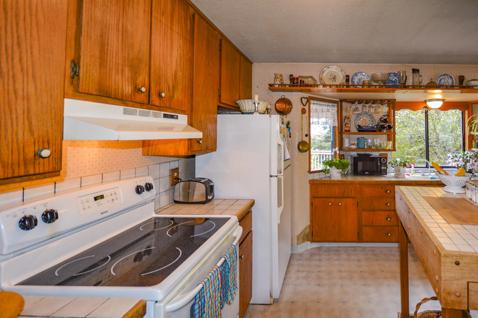 2084 Sunset Eureka, CA 95503 - Photo 13 of 49