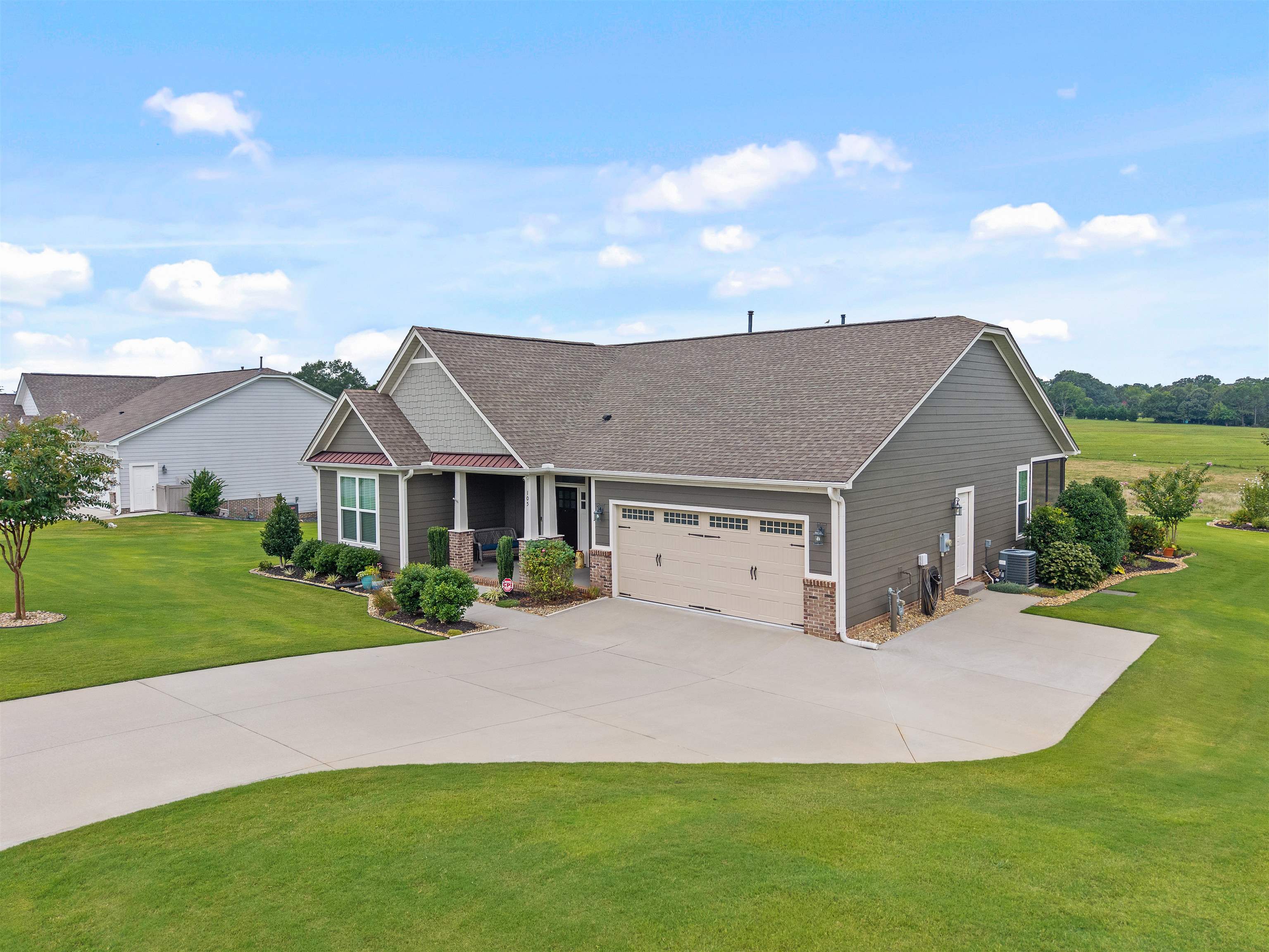 105 Claridge Way Greer, SC 29651 - Photo 3 of 4 Gallery Image 3