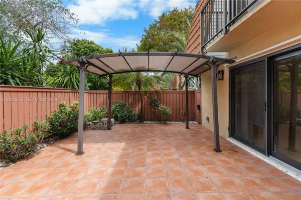 $289,000 | 2971 Southwest 11th Place North, Deerfield Beach, FL 33442