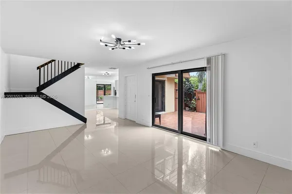 $289,000 | 2971 Southwest 11th Place North, Deerfield Beach, FL 33442