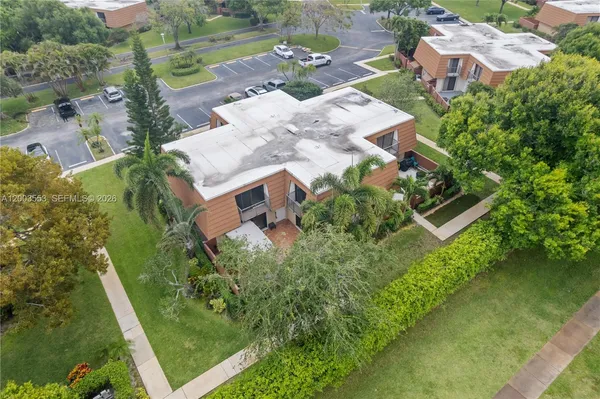 $289,000 | 2971 Southwest 11th Place North, Deerfield Beach, FL 33442