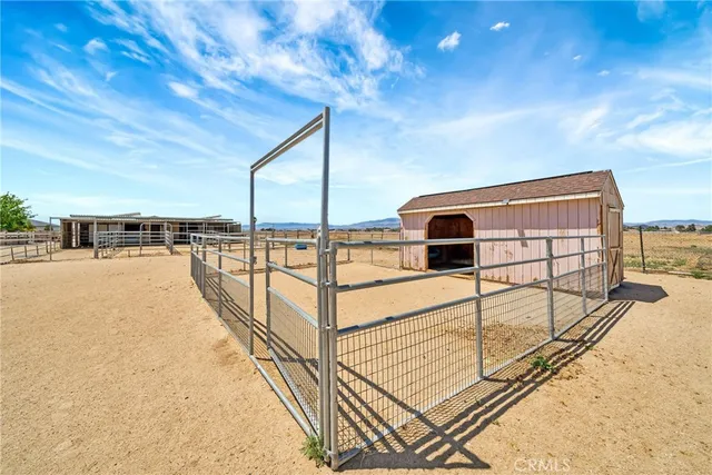 $4,200 | 7315 West Ave A 8, Lancaster, CA 93536